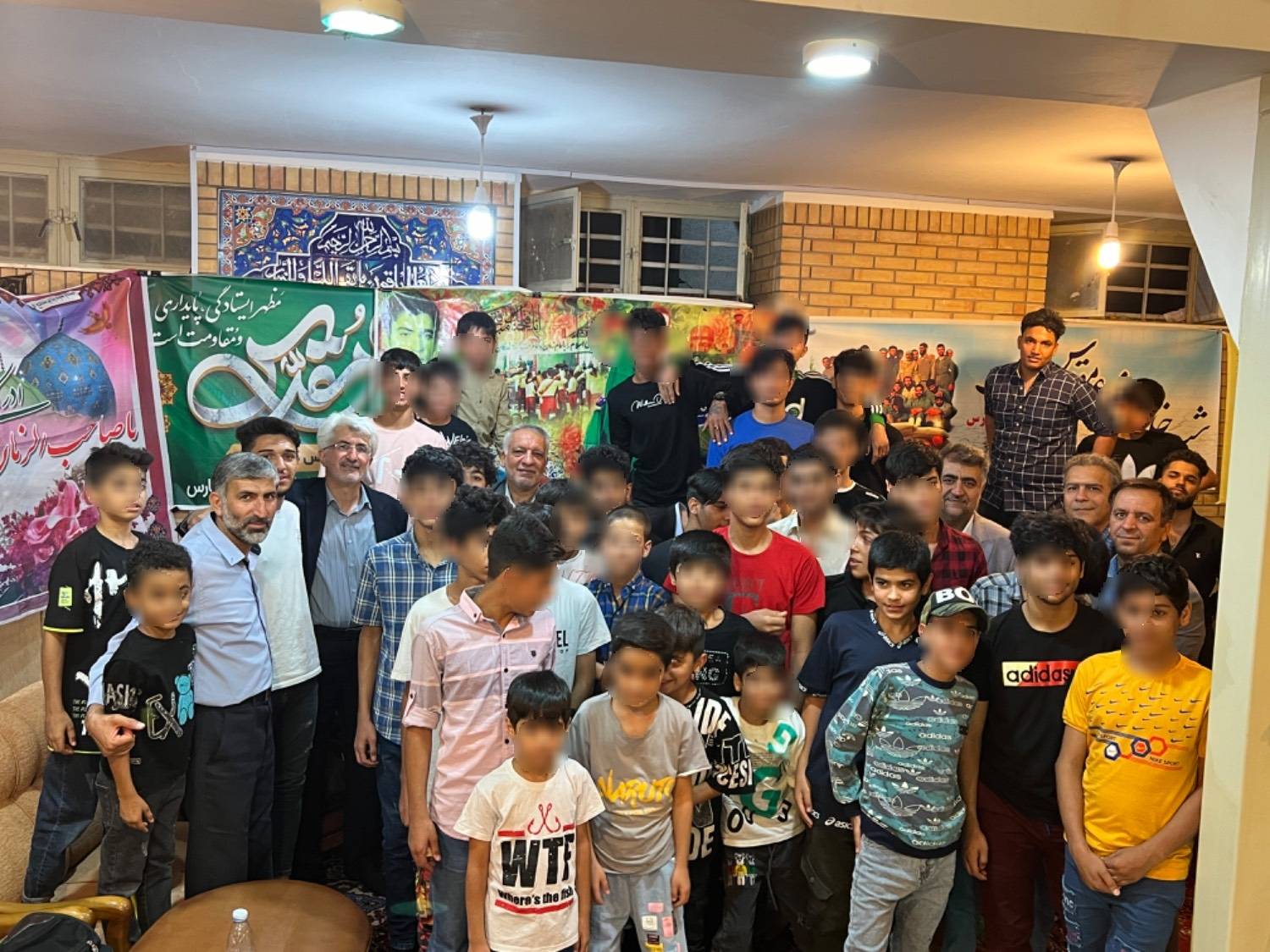 گرامیداشت هفته دفاع مقدس در خانه های کودک و نوجوان بهزیستی فارس