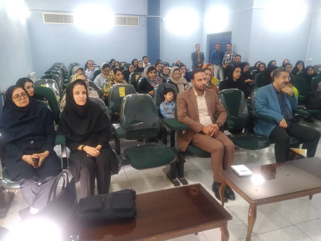 شیراز/ برگزاری همایش آگاه سازی خانواده ها در مورد اتیسم