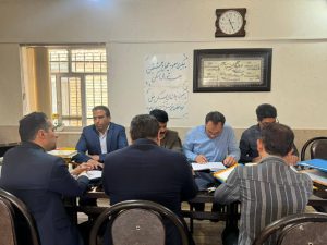 جلسه بررسی چالش‌های مسکن ملی صغاد و بهمن در آباده