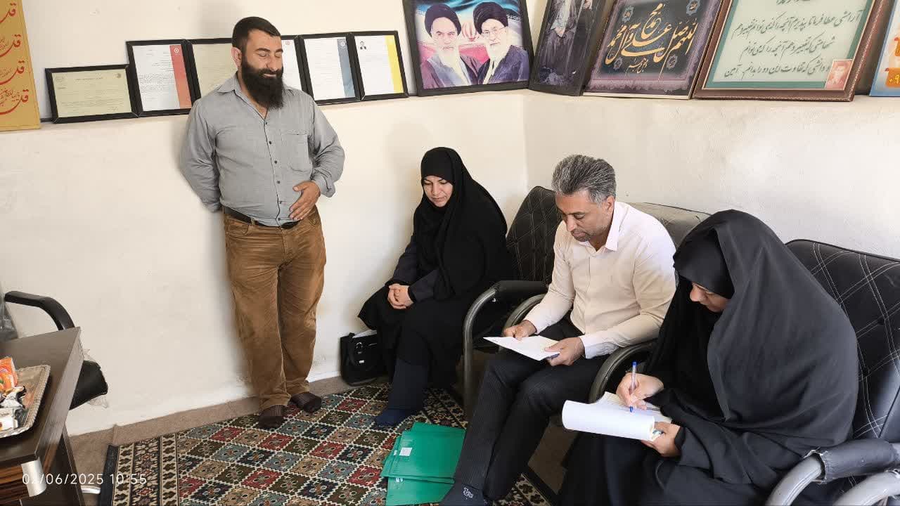 فیروزآباد /بازدید تیم نظارتی اداره بهزیستی شهرستان فیروزآباد از مرکز اقامتی میان‌مدت امید رهایی.